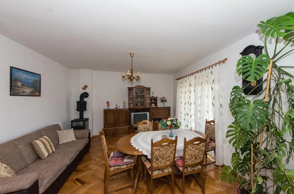 Apartments Stefka Dramalj